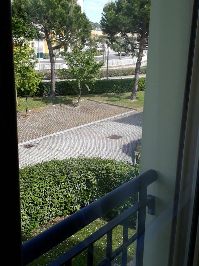 Appartamento Ai Tigli Caorle Exterior foto